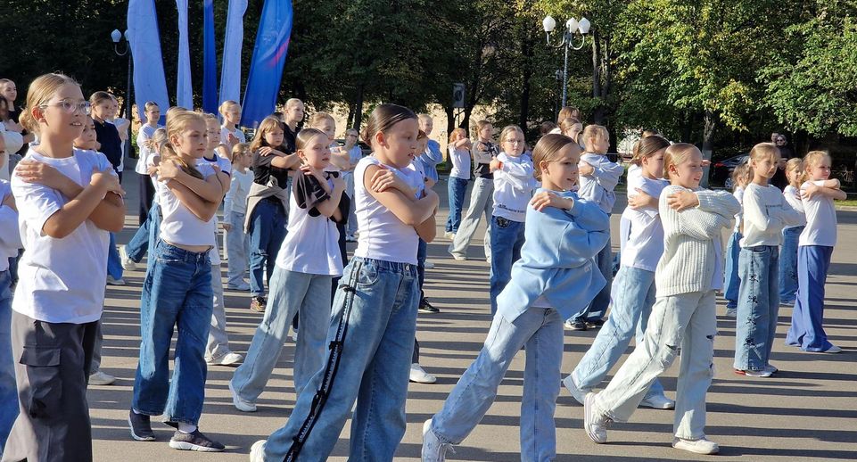 Реутов готовится к Дню города: флешмоб собрал больше ста танцоров