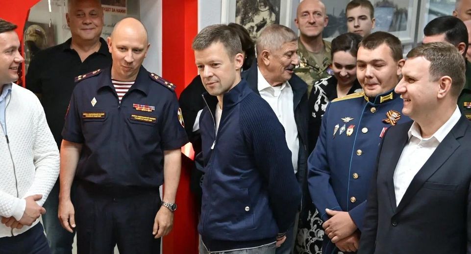 В Реутове открылась выставка о героях СВО