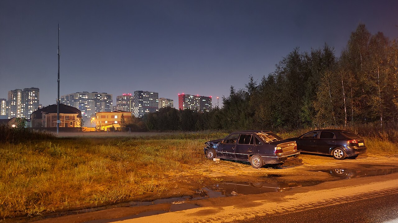 Реутов, вид из села Никольское ночью